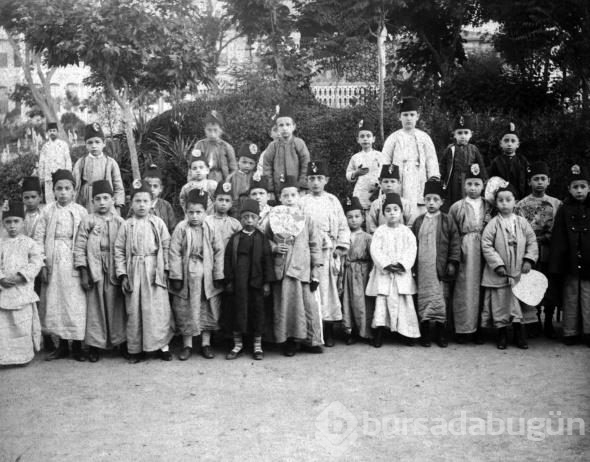 2. Abdülhamid'in aile albümü
