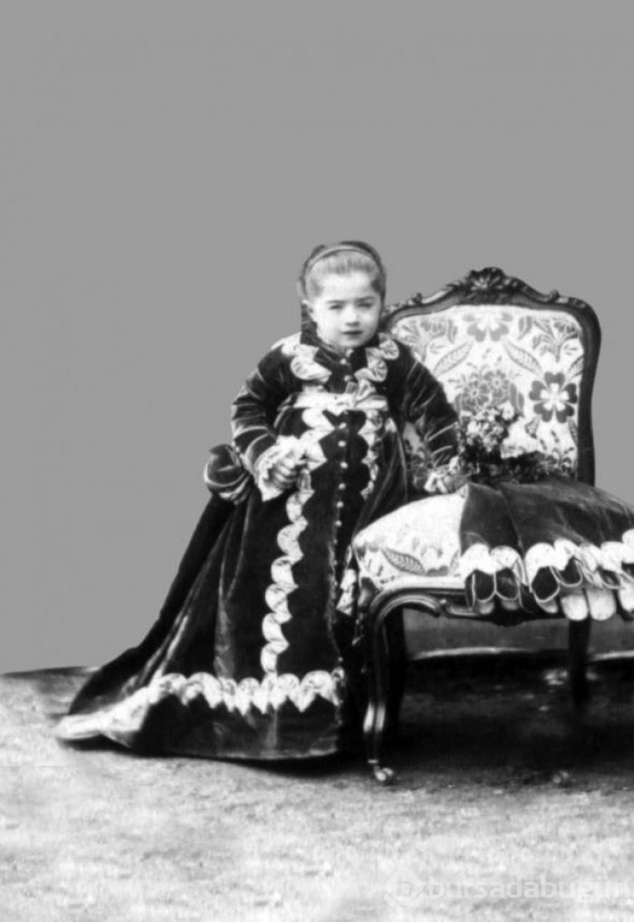 2. Abdülhamid'in aile albümü
