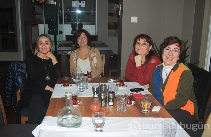 Taraça'da renkli 'Yalnızlığınla Gel! gecesi...