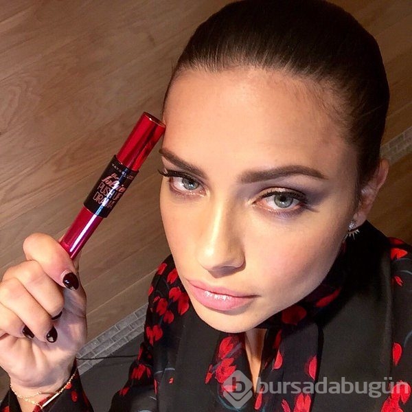 Adriana Lima'nın yüzü artık gülmüyor	