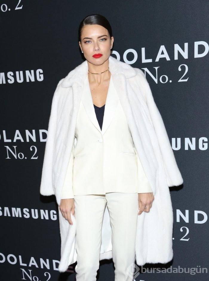 Adriana Lima'nın yüzü artık gülmüyor	
