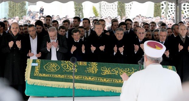 Abdullah Gül'ün kayınpederi toprağa verildi