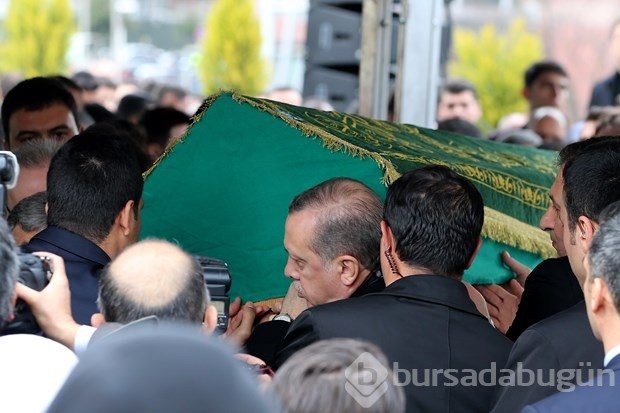 Abdullah Gül'ün kayınpederi toprağa verildi