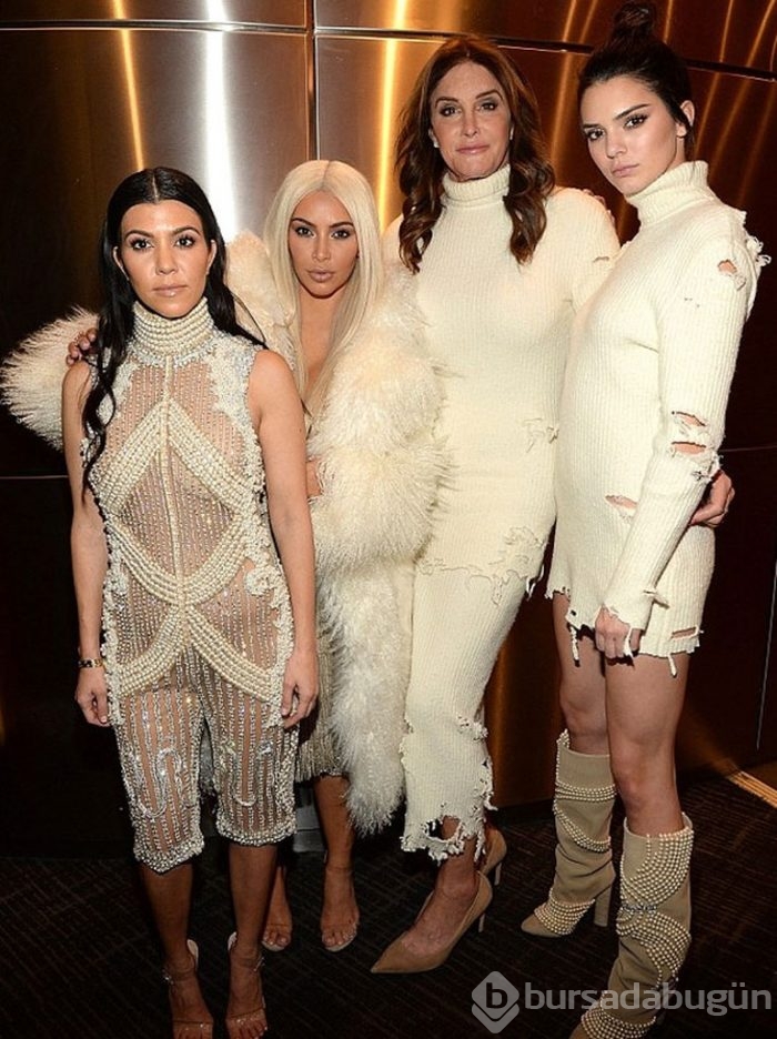 Caitlyn ve Kendall Jenner aynı kıyafeti giydi