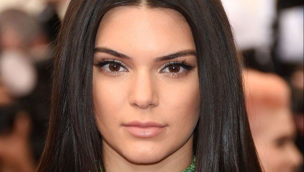 Caitlyn ve Kendall Jenner aynı kıyafeti giydi