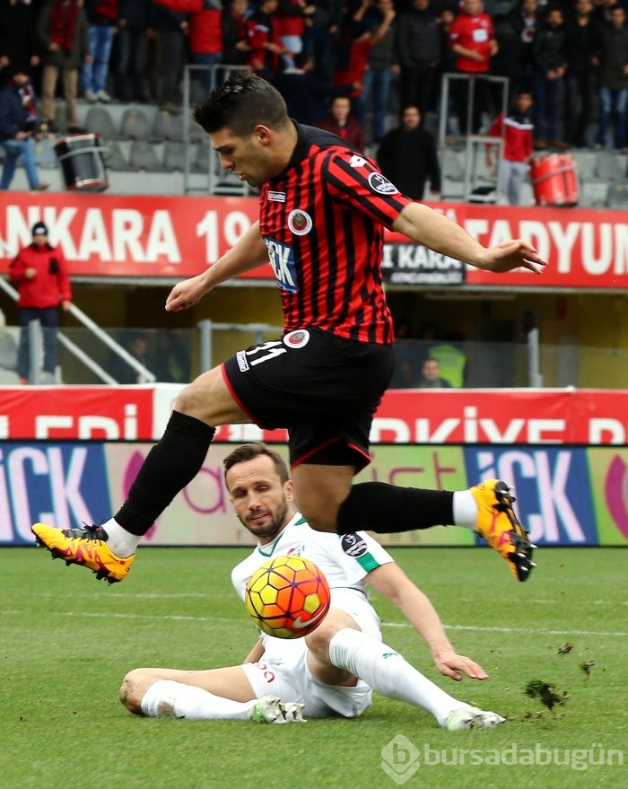Gençlerbirliği-Bursaspor maçından kareler