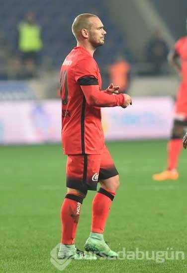 Sneijder gemileri yaktı!