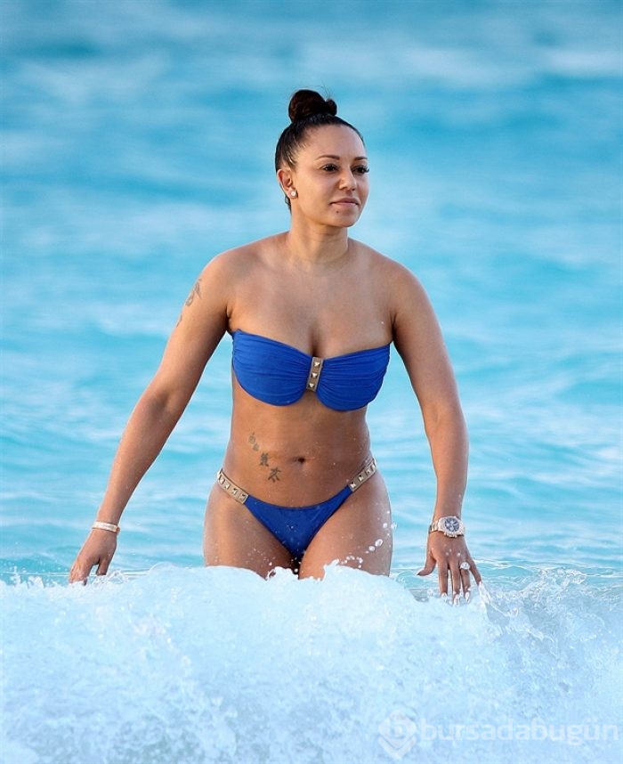 'Spice Girls' Mel B'nin denizdeki zor anları!