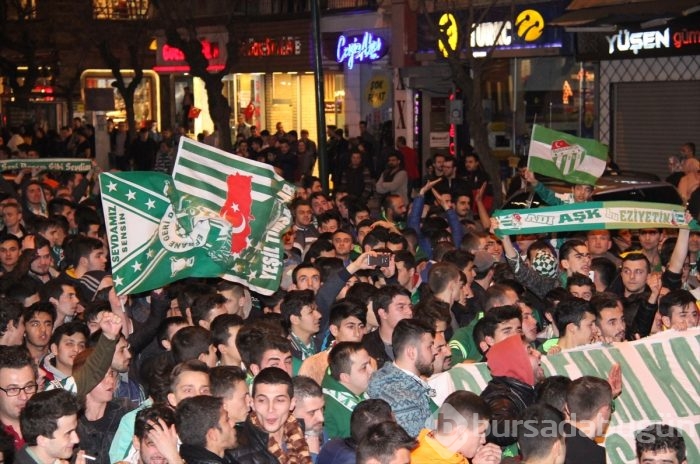 Bursa ayağa kalktı