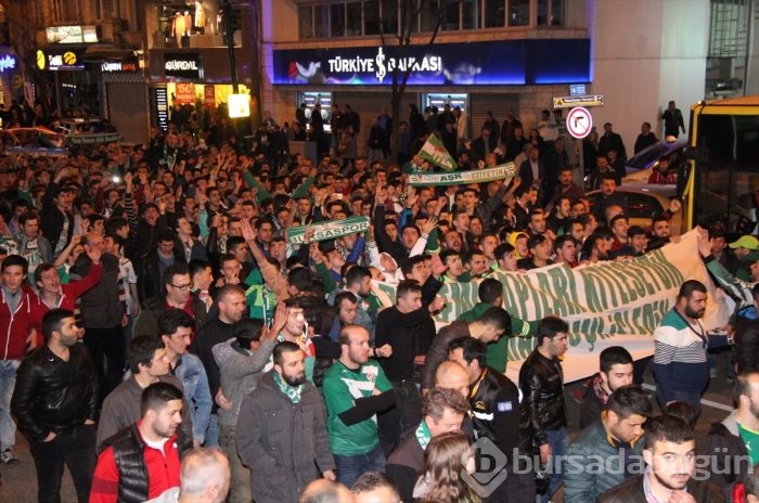 Bursa ayağa kalktı