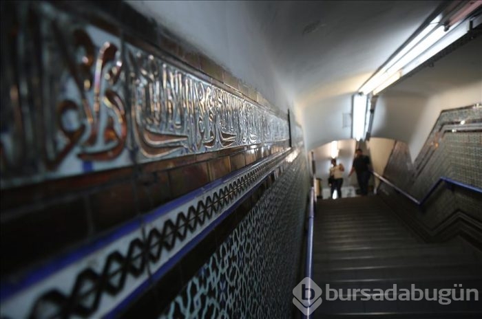 Buenos Aires metrosunda Endülüs Sanatı