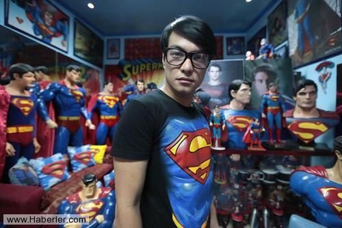 Superman'e benzemek için 23 kez operasyon geçirdi