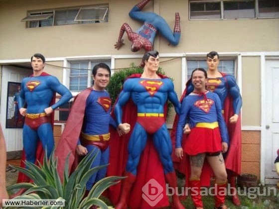 Superman'e benzemek için 23 kez operasyon geçirdi