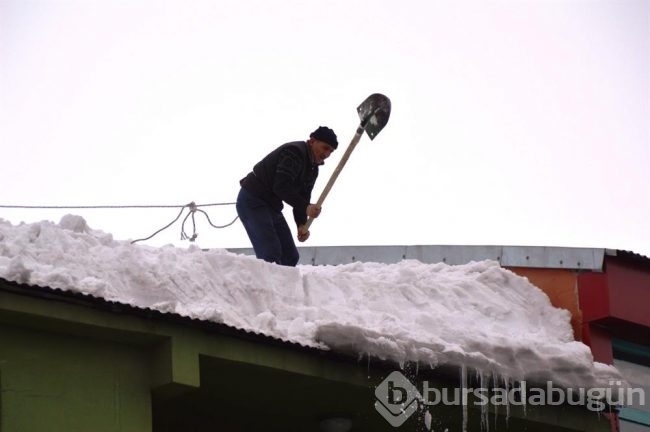 Ekmek paralarını kardan çıkartıyorlar