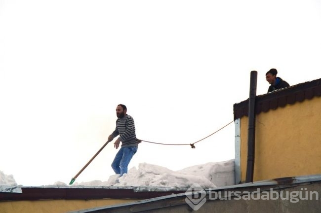 Ekmek paralarını kardan çıkartıyorlar