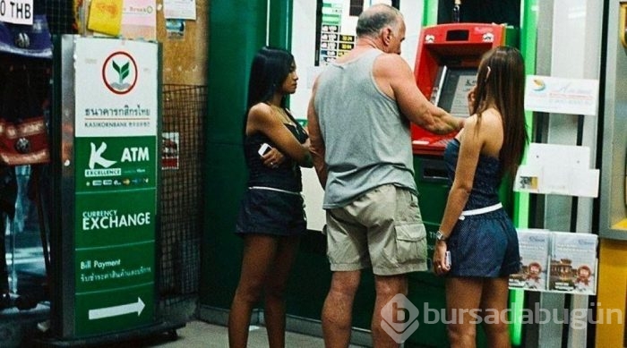 ATM'den para çeken bu adam neye sebep olduğunu bilmiyordu!