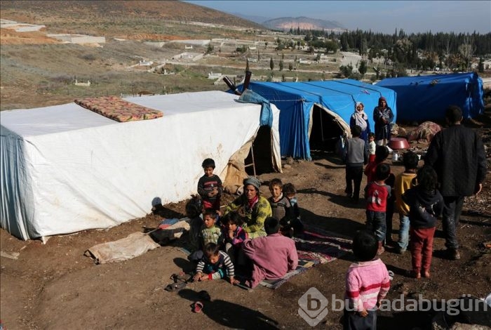 Mezarlığın yanında yaşam mücadelesi