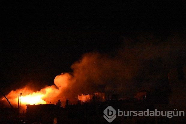 Nusaybin'de PKK'lılar yine okul binası yaktı