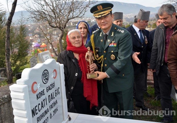 Koreli komutan gözyaşlarına hakim olamadı