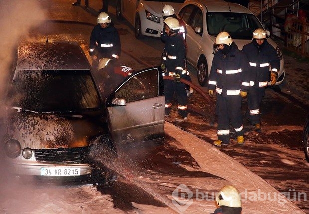 İstanbul'da 5 araç kundaklandı