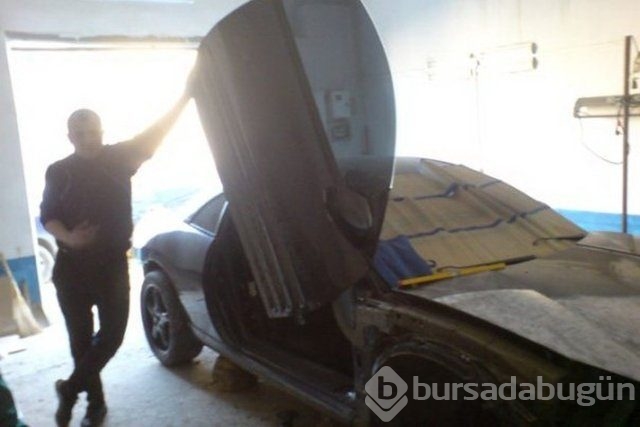 Lambhorgini Aventador alamadı ama yaptı
