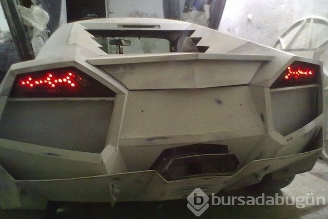 Lambhorgini Aventador alamadı ama yaptı
