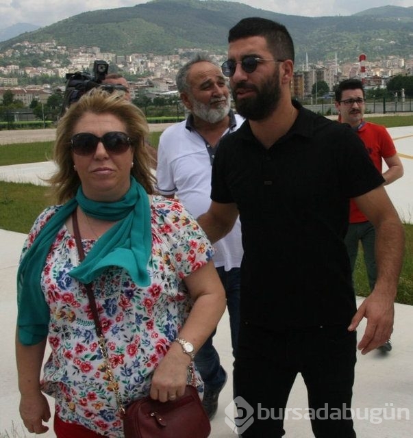 Arda Turan Aslıhan Doğan ile ayrıldı mı?