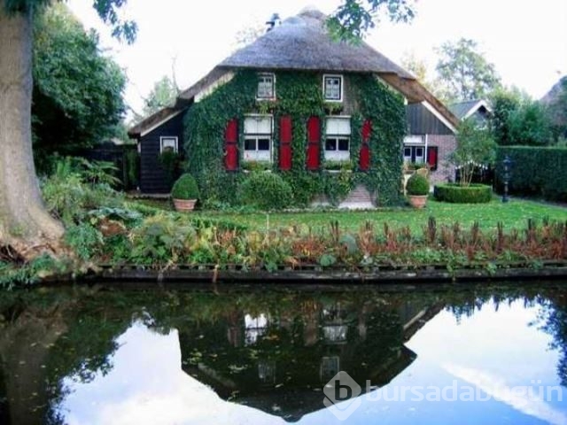 Arabanın yasak olduğu köy; Giethoorn