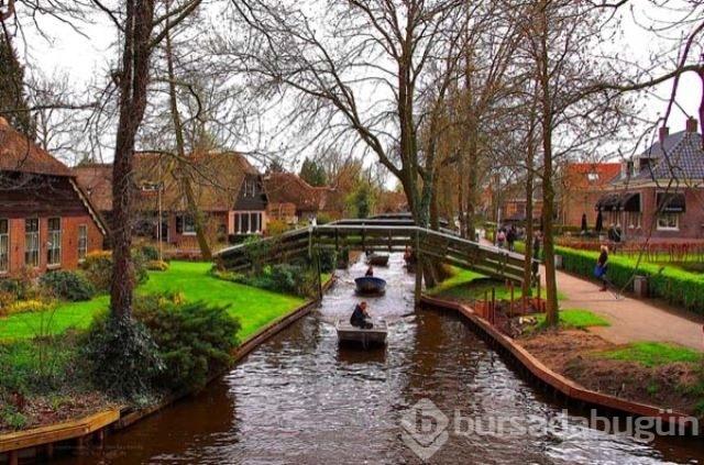 Arabanın yasak olduğu köy; Giethoorn