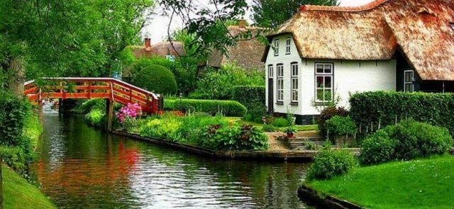 Arabanın yasak olduğu köy; Giethoorn