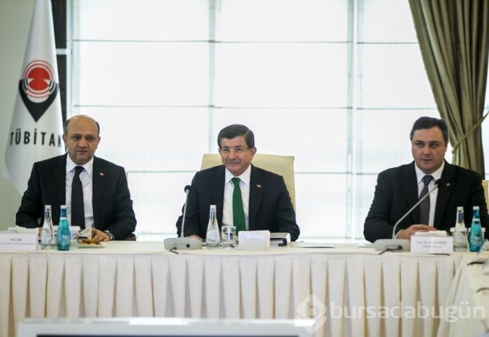 Başbakan Ahmet Davutoğlu'ndan siyasi partilere Anayasa çağrısı!