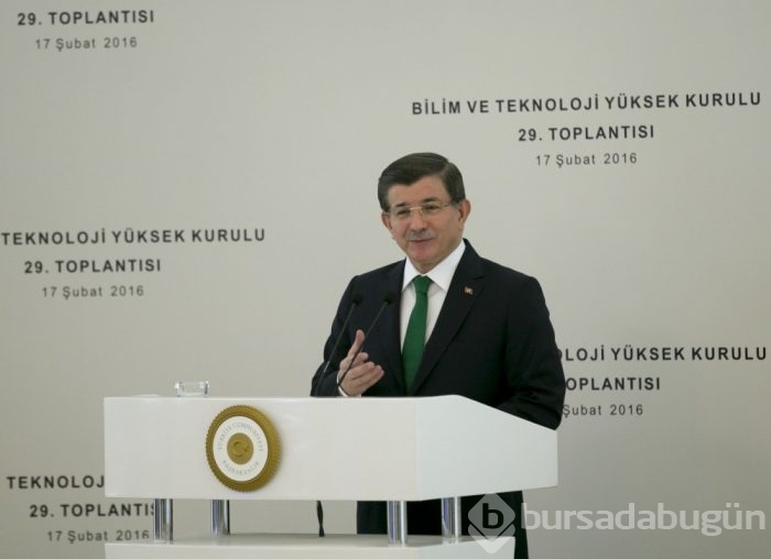 Başbakan Ahmet Davutoğlu'ndan siyasi partilere Anayasa çağrısı!