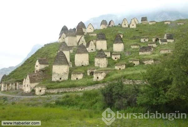 Asla yalnız gidilmemesi gereken lanetli yerler
