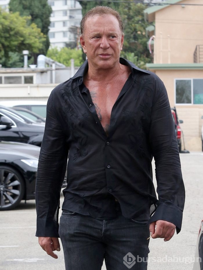 Mickey Rourke tanınmaz halde

