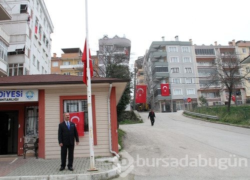 Bursa Mudanya şehidine ağlıyor