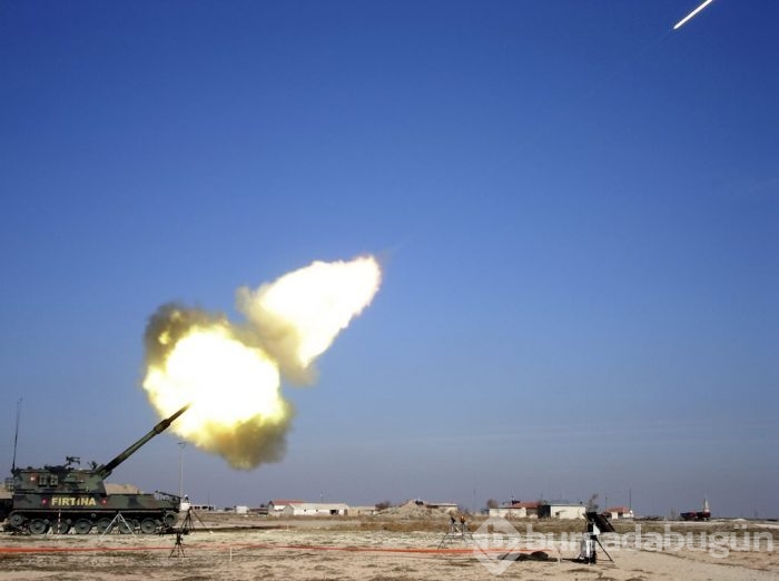 YPG mevzileri top atışlarıyla vuruldu	
