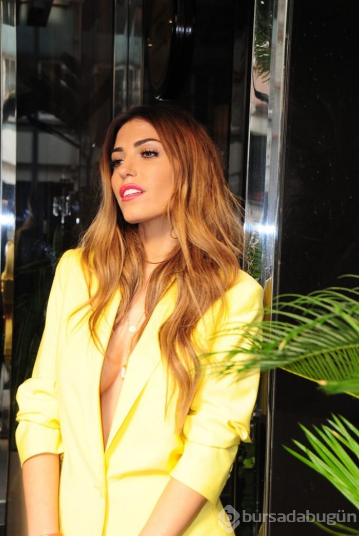 Yolanthe 4 ayda kuğu gibi oldu	
