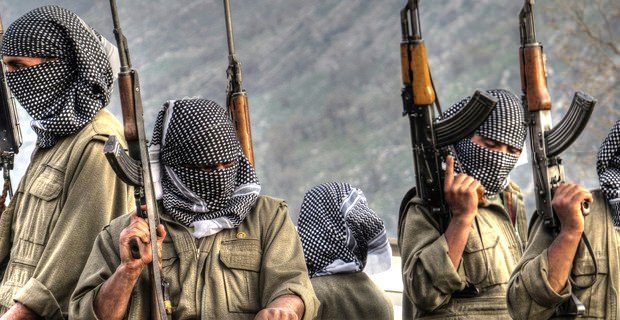 O örgütler, hangi ülkelerin terör listesinde?	
