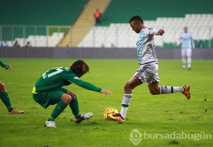 Bursaspor-Fenerbahçe maçında kareler...