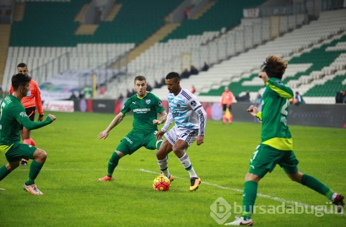 Bursaspor-Fenerbahçe maçında kareler...