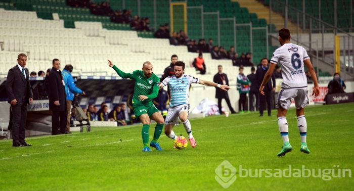 Bursaspor-Fenerbahçe maçında kareler...
