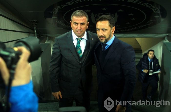 Bursaspor-Fenerbahçe maçında kareler...
