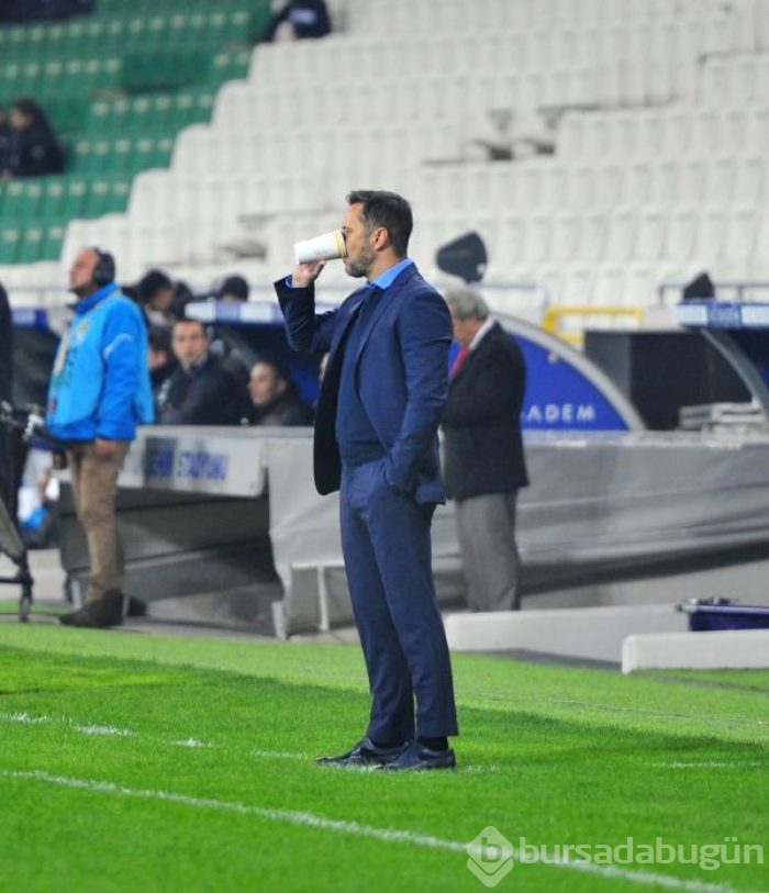 Bursaspor-Fenerbahçe maçında kareler...