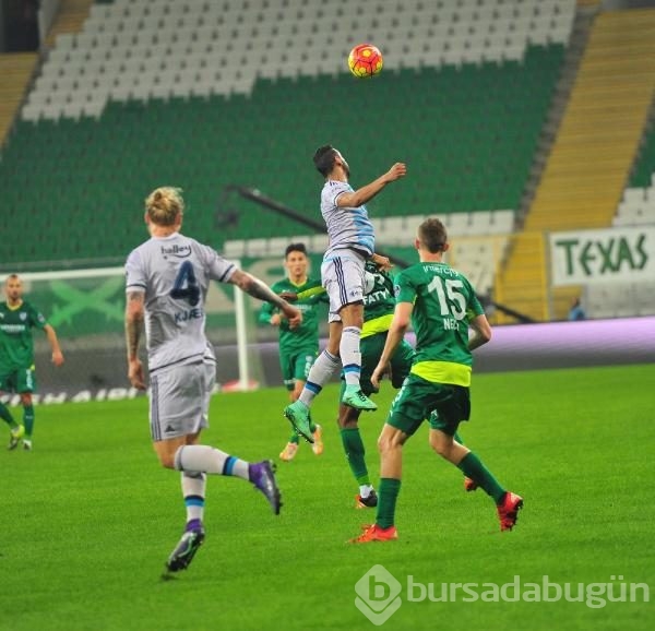Bursaspor-Fenerbahçe maçında kareler...