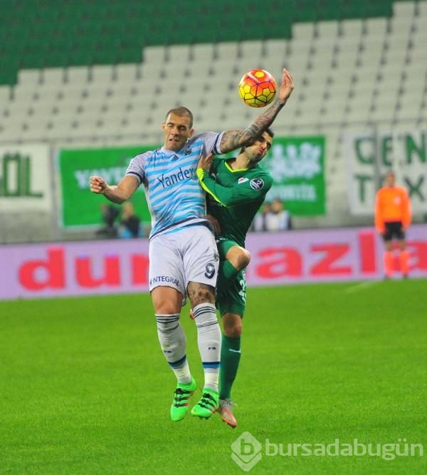 Bursaspor-Fenerbahçe maçında kareler...