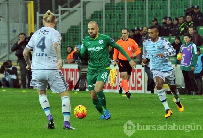 Bursaspor-Fenerbahçe maçında kareler...