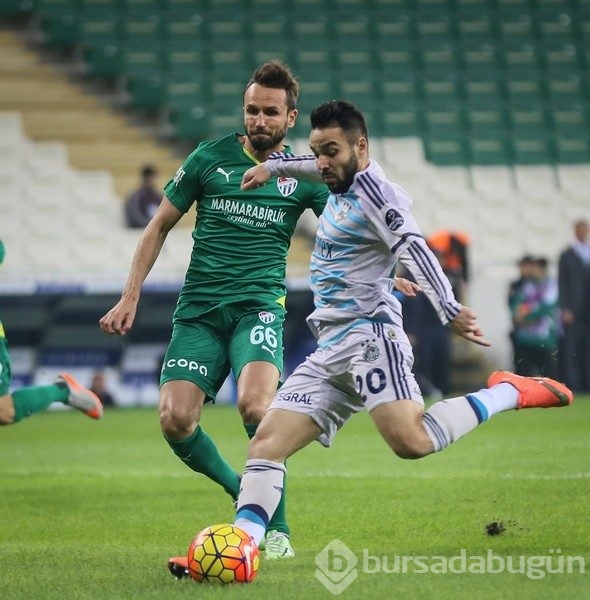 Bursaspor-Fenerbahçe maçında kareler...