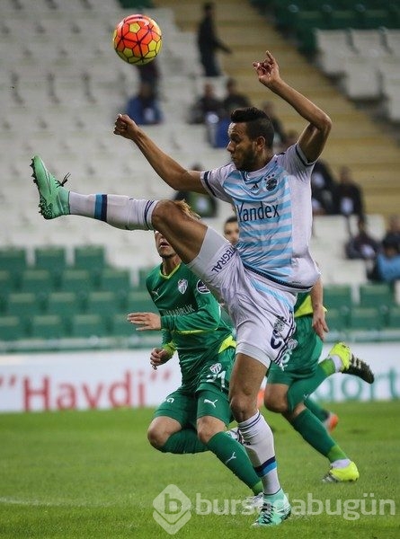 Bursaspor-Fenerbahçe maçında kareler...