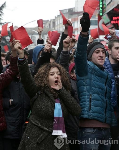 Trabzon'da kırmızı kartlı protesto