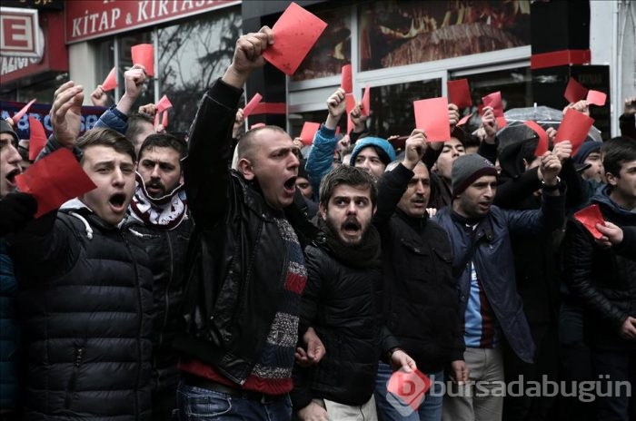 Trabzon'da kırmızı kartlı protesto
